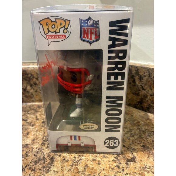 Signed Funko Pop! Football Warren Moon #263 Houston Oilers - Picture 2 of 4